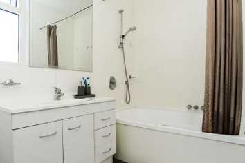 201 Willowpark Road South, Hastings
