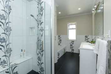 201 Willowpark Road South, Hastings