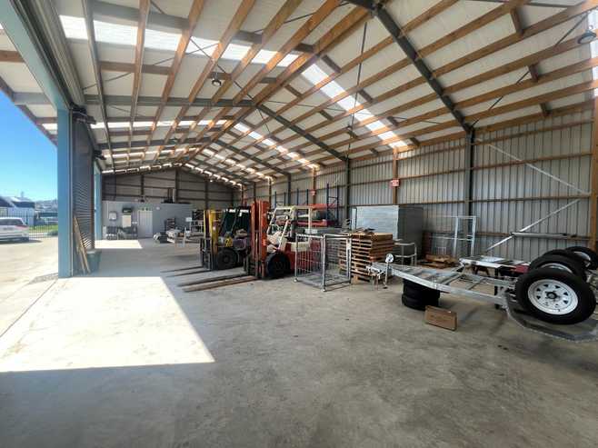 Prime Position - Industrial Workshop and Yard