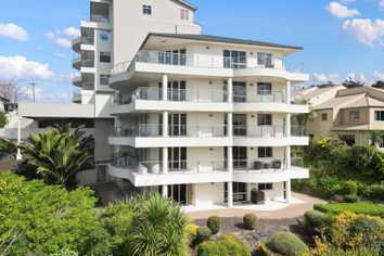 40I Thackeray Street, Hamilton Lake