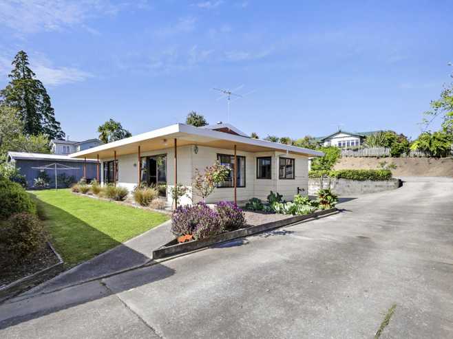 96 Whitby Road, Wakefield