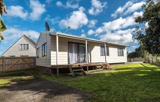 8A Ross Avenue, Otara