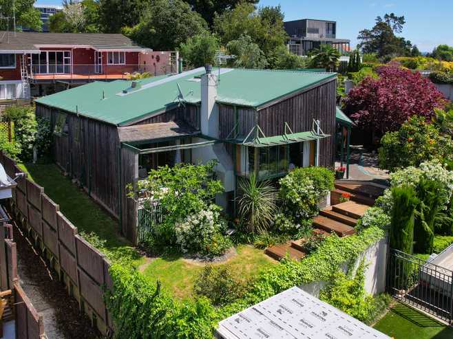 134 Lake Crescent, Hamilton Lake