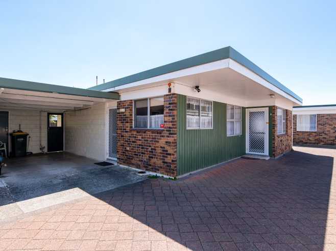 B/5 Carnot Street , Glenholme