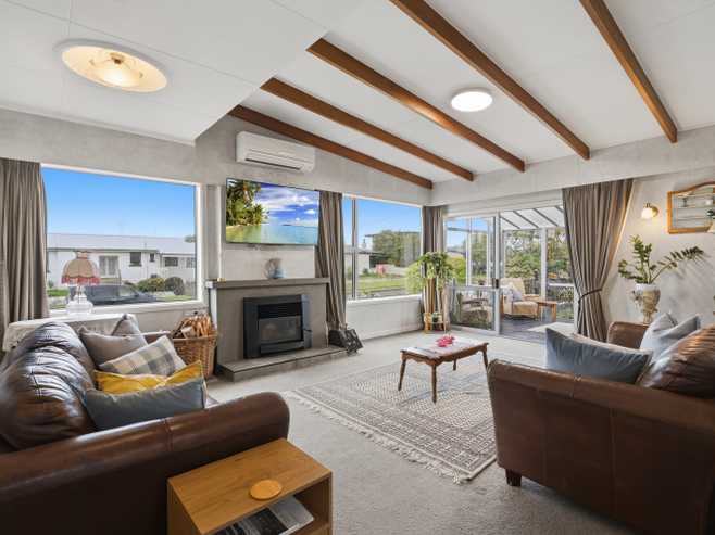 11 Fairview Avenue, Hawthorndale