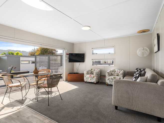 102B The Square, Whangamata