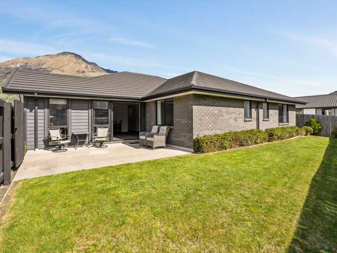 25 Headley Drive, Lower Shotover