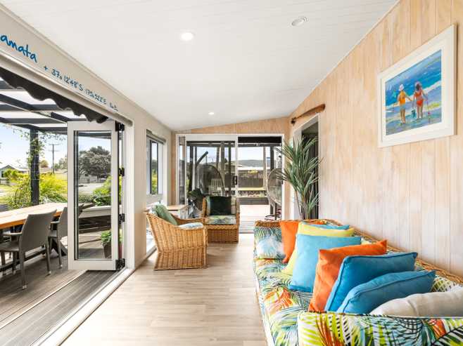 208 Port Road, Whangamata