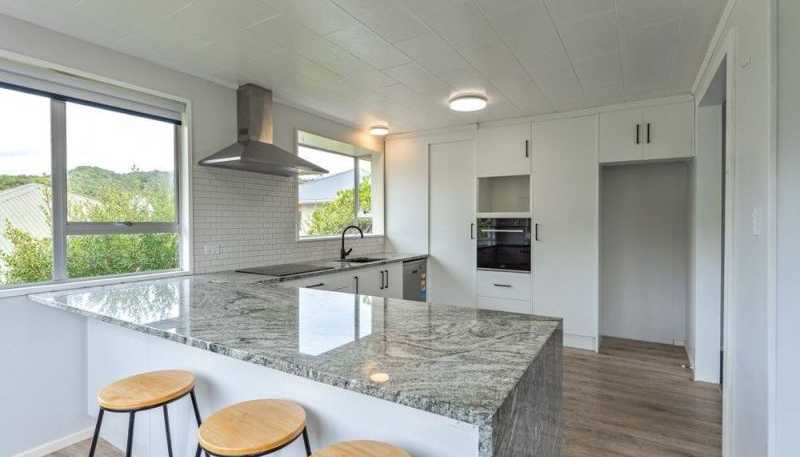 65 Riwai St, Paraparaumu