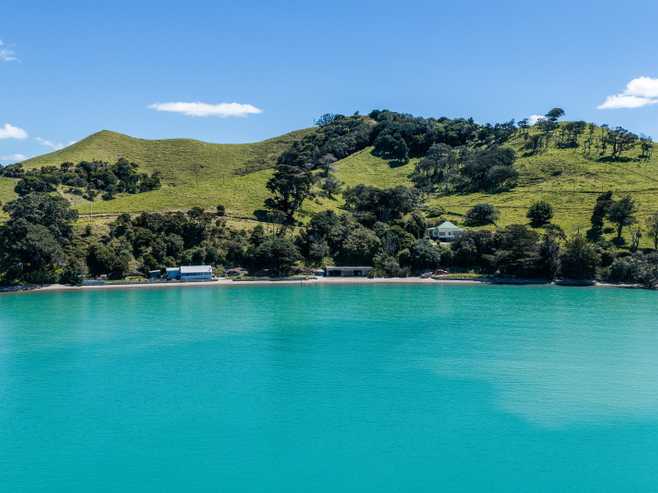 630 Gordons Road , Waiheke Island