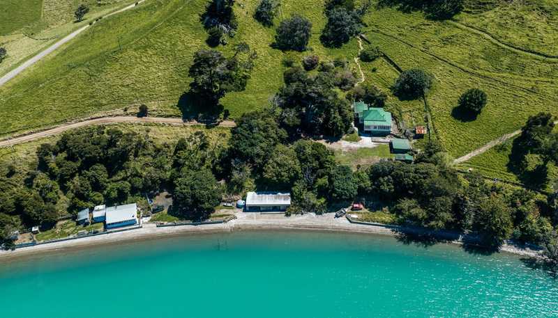 630 Gordons Road , Waiheke Island