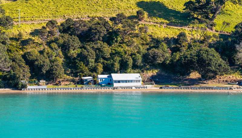630 Gordons Road , Waiheke Island