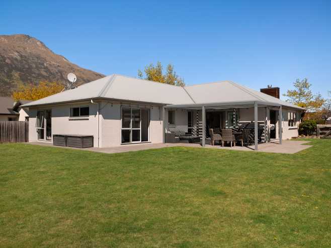 13 Haddow's Place, Lake Hayes Estate
