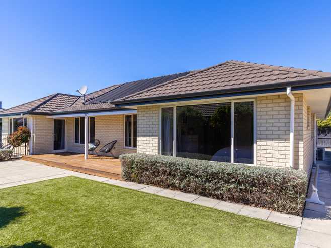 17 Puketea Place, Redwoodtown
