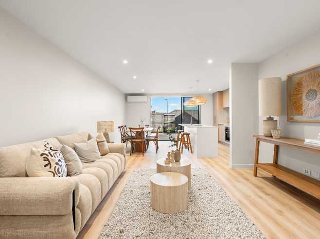 2/1 Adzebill Court, Rototuna North