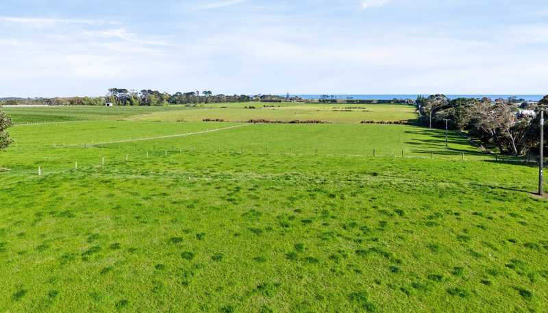 0n Ranfurly Street, Waitara