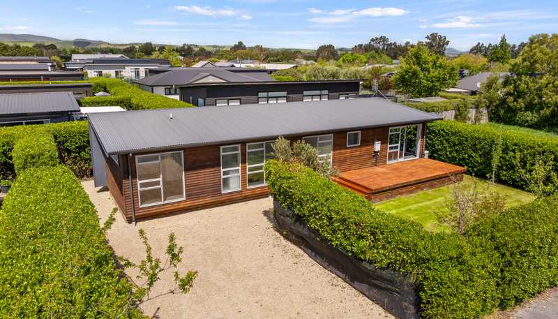 40 Burgundy Drive, Martinborough