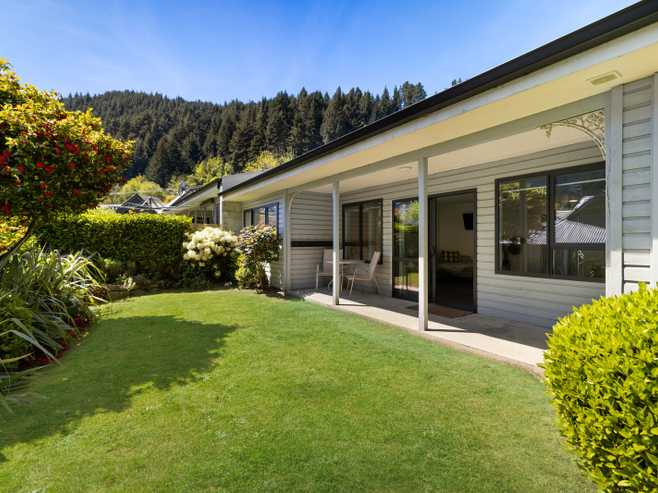 66A and 66 Robins Road, Queenstown