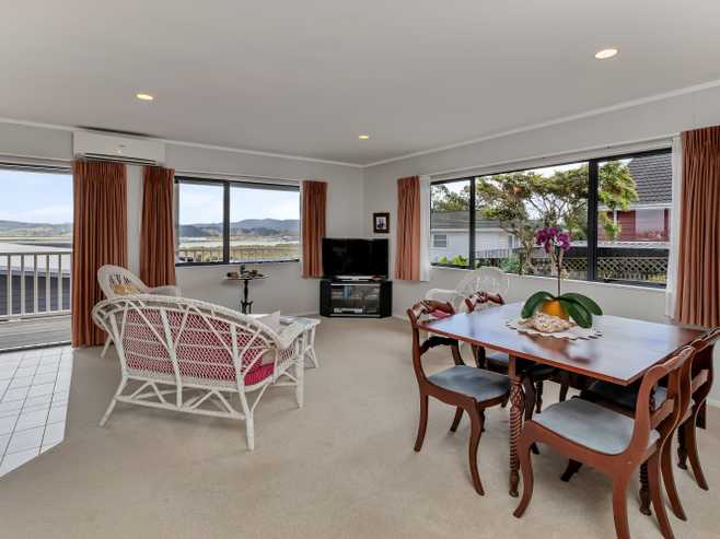 2/7 Pine Park Road, Onerahi