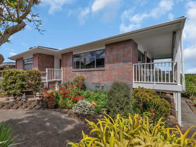 2/7 Pine Park Road, Onerahi