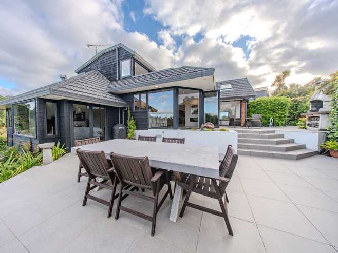 12 Cloverly Crescent, Campbells Bay