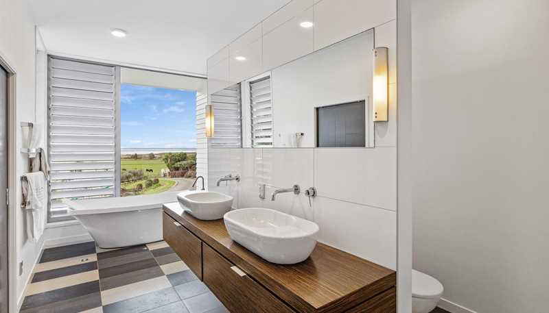 261C Walker Road East, Katikati