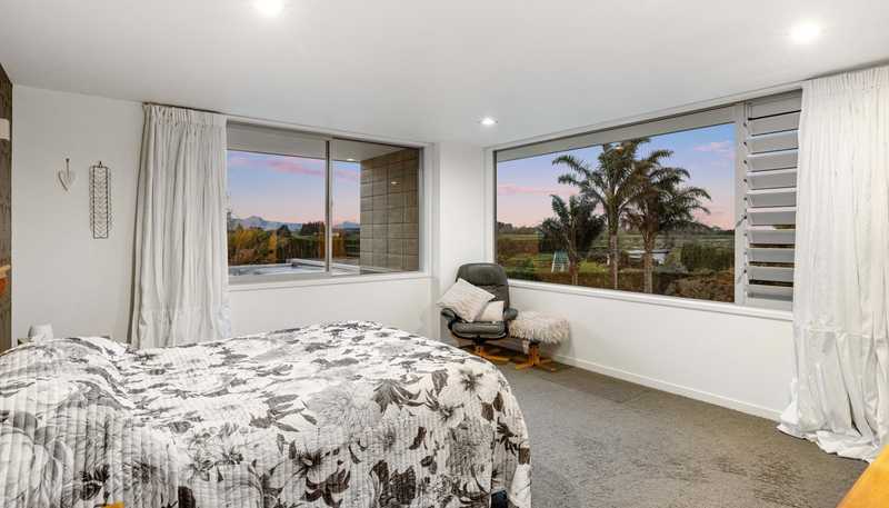 261C Walker Road East, Katikati