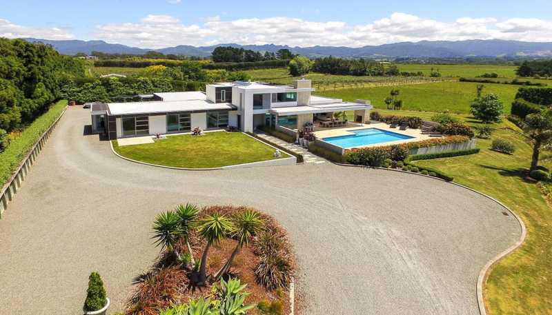 261C Walker Road East, Katikati
