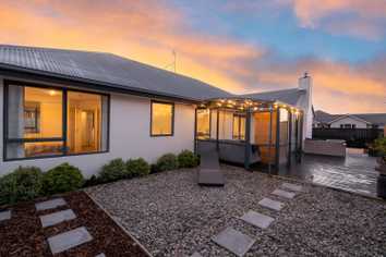 6 Delta Way, Woolston