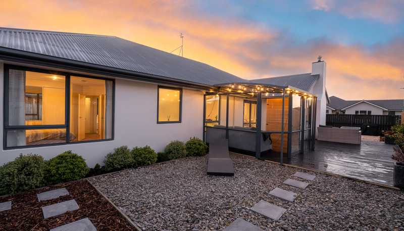 6 Delta Way, Woolston
