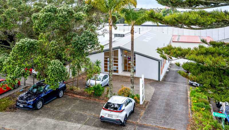 35 Woodside Avenue, Northcote