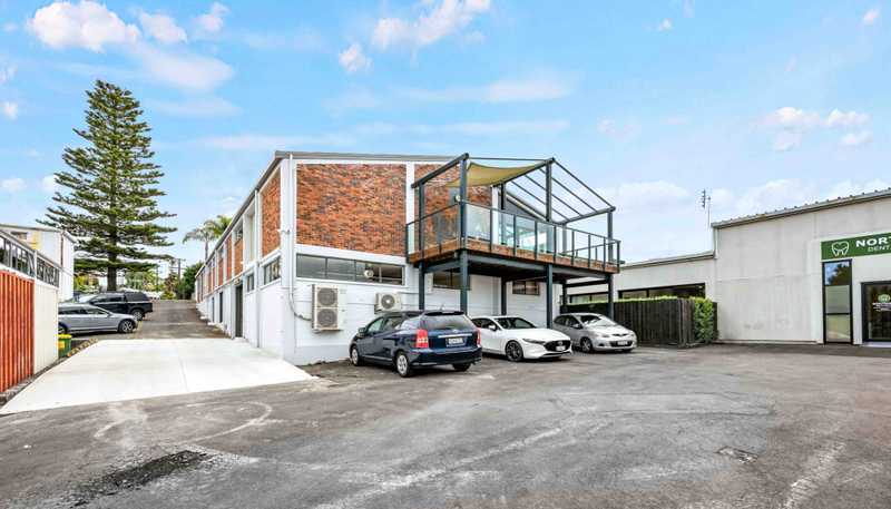 35 Woodside Avenue, Northcote