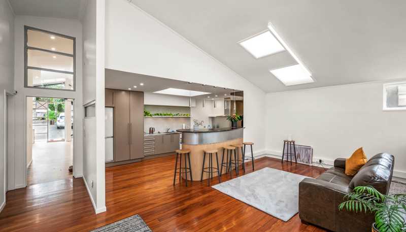 35 Woodside Avenue, Northcote