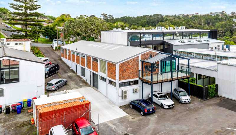 35 Woodside Avenue, Northcote