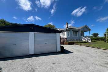 12 Hull Road, Waiuku