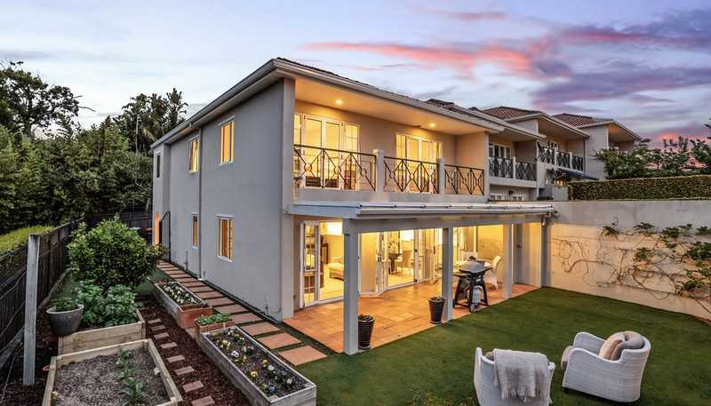 4/11A  Orakei Road, Remuera