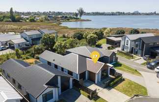 27 Tangaroa Place, Poike