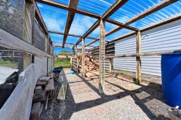 Manawatu / Whanganui - Address withheld