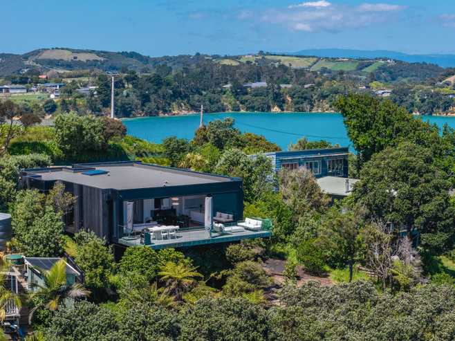 74 Burrell Road, Oneroa