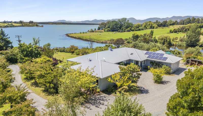 364 The Coastal Highway, Redwood Valley