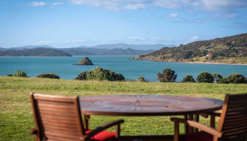 10 Dune Rise, OPONONI