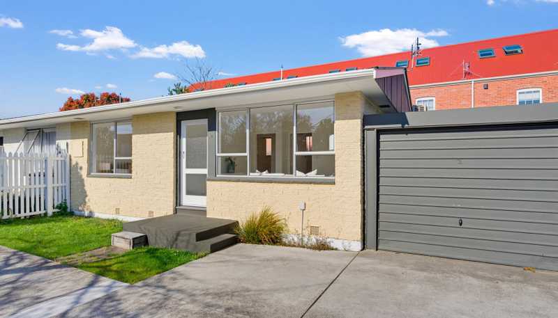2/34 Buffon Street, Waltham