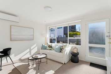 2/34 Buffon Street, Waltham