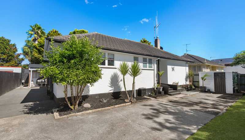 51 Kenney Crescent, Fairfield