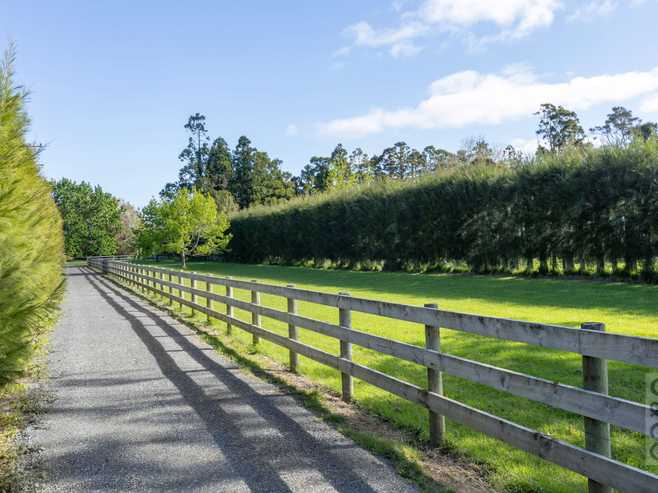 11 Taupaki Road, Taupaki