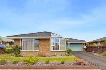 2 Rochfort Place, WESTPORT