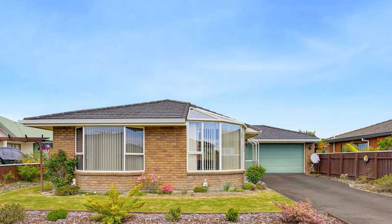 2 Rochfort Place, WESTPORT