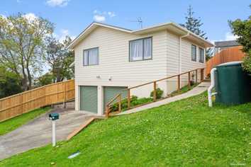 90a Bond Crescent, Forrest Hill