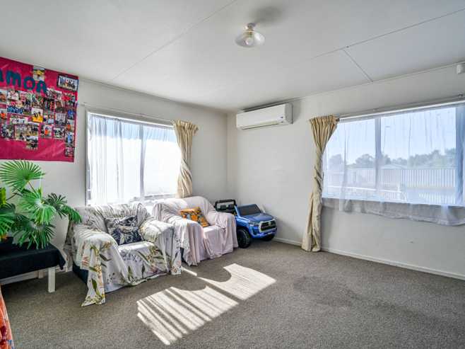 a/8 Arklow Place, Flaxmere