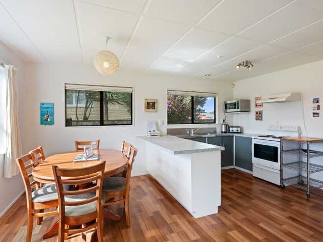 30 Babbacombe Avenue, Otaki Beach